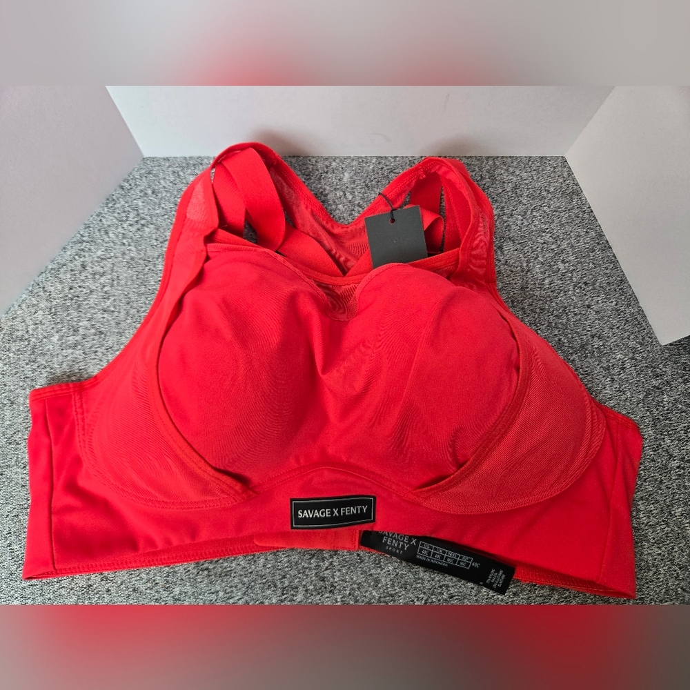 Savage X Fenty Fiery Red Sports Bra Size 40C